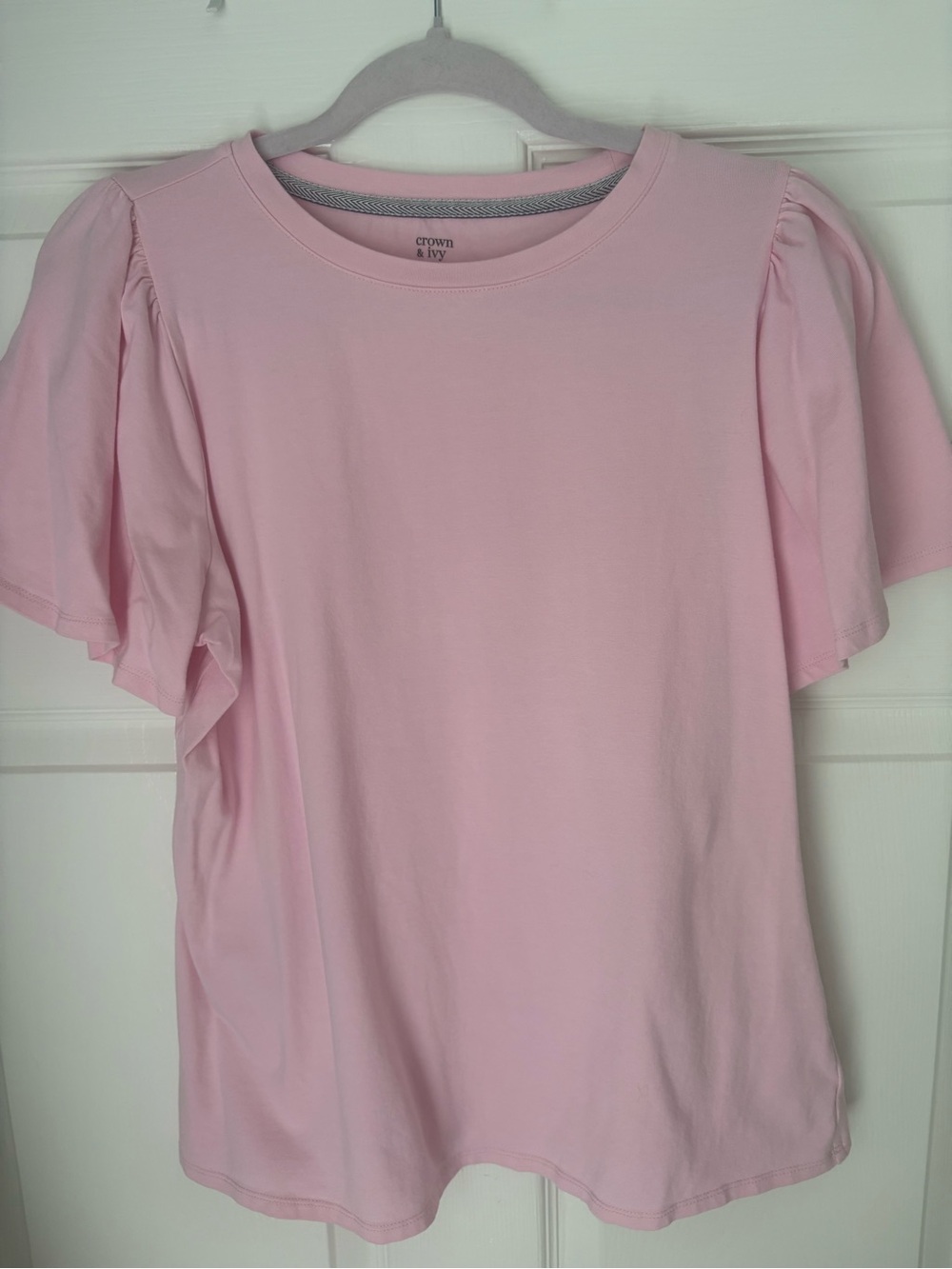 crown & ivy Light Pink Ruffle Sleeve Short Sleeve Tee